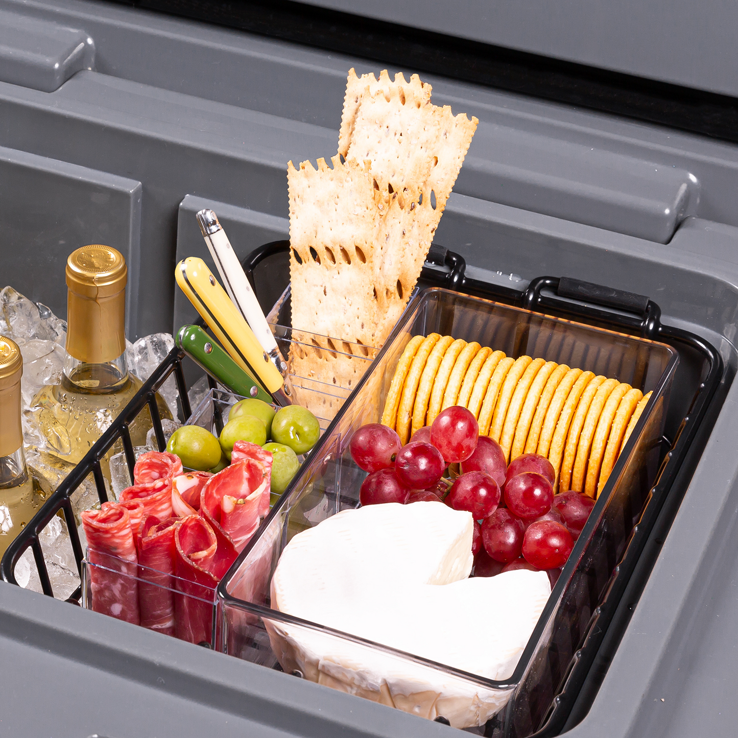brutank-35qt-55qt-dry-rack-l1 brutank-dry-rack_accessory_alt-1.png