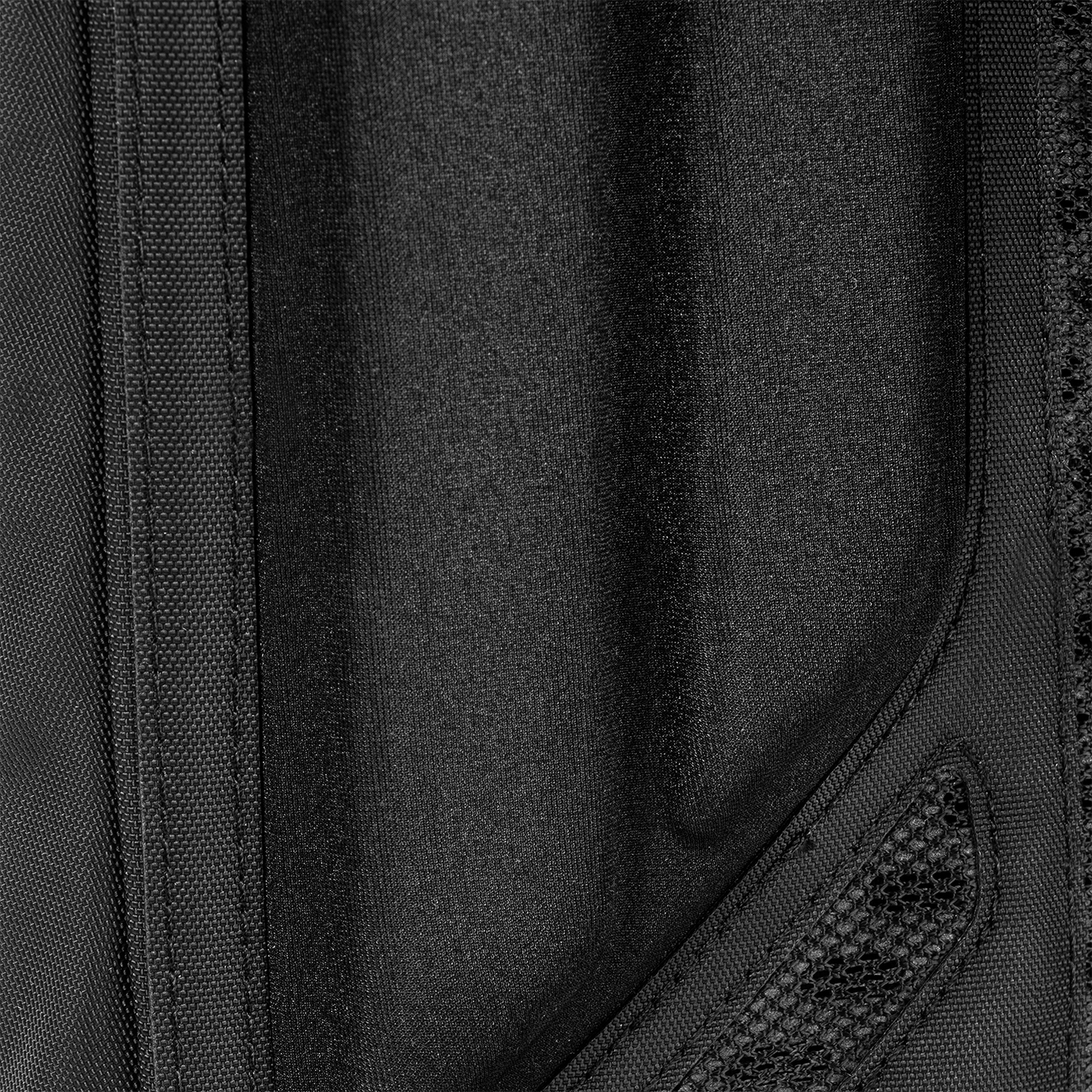 paragon-hydration-pack-q9 Paragon_Black_Texture.png