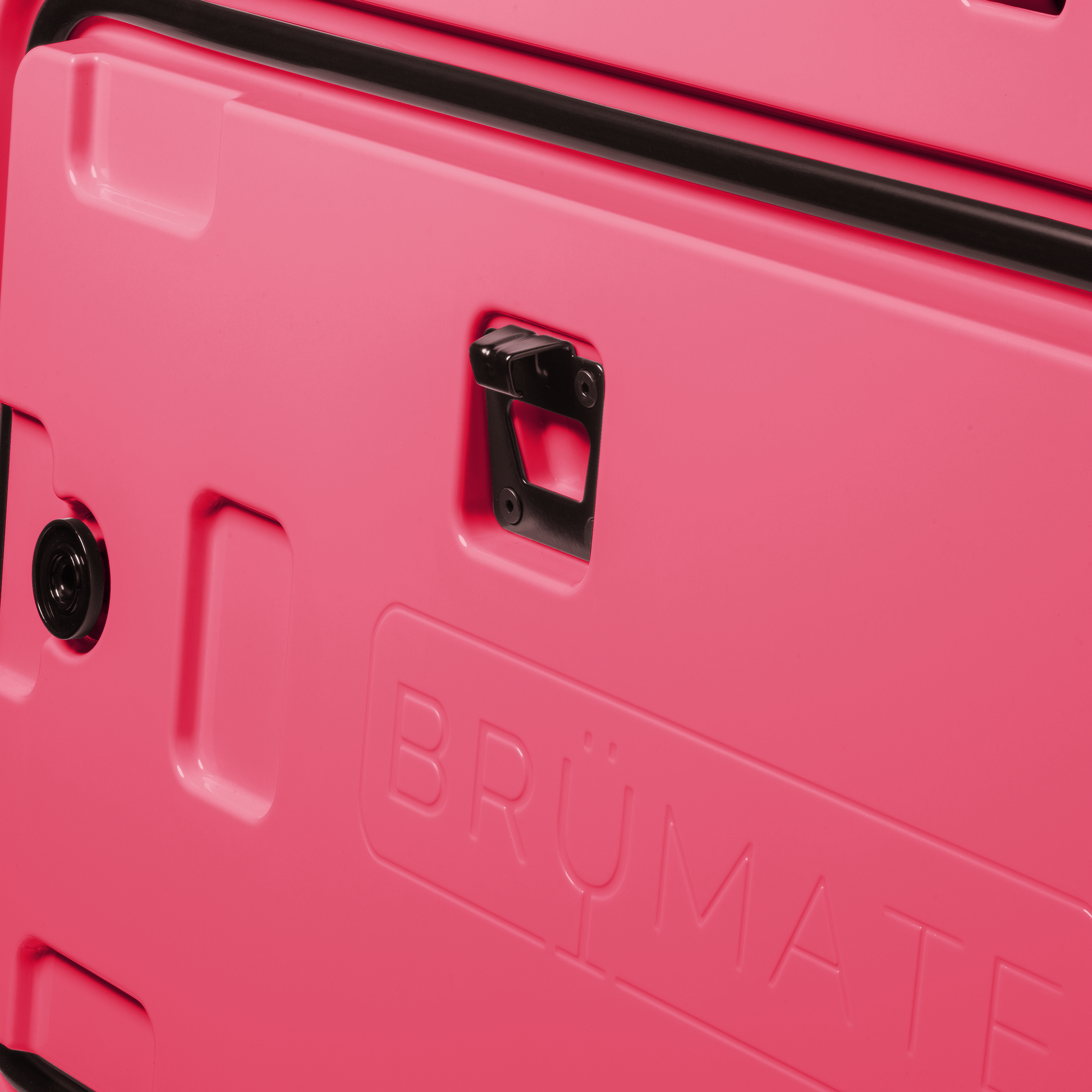 brutank-r0 brutank-55qt-neonpink-bottle-opener.png